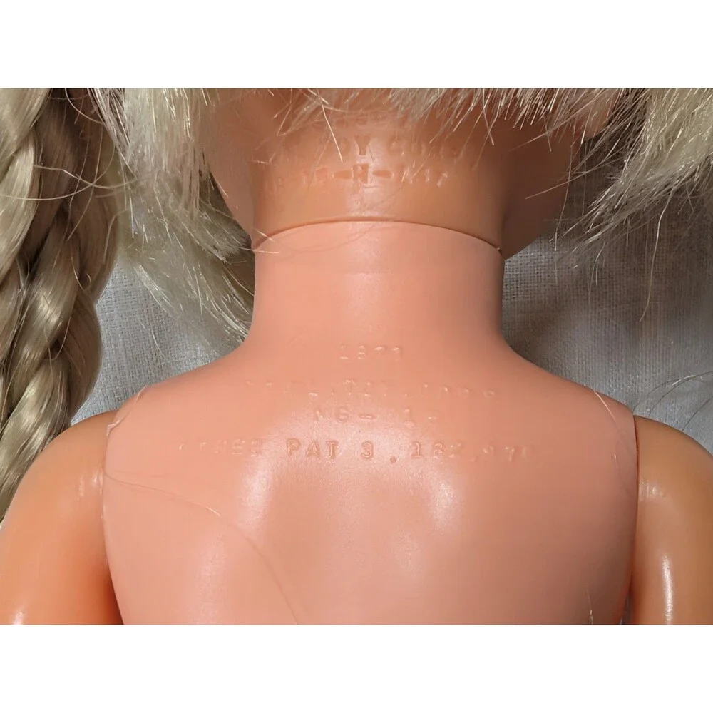 Vintage 1970 Ideal Crissy Family Velvet Doll with Growing Hair